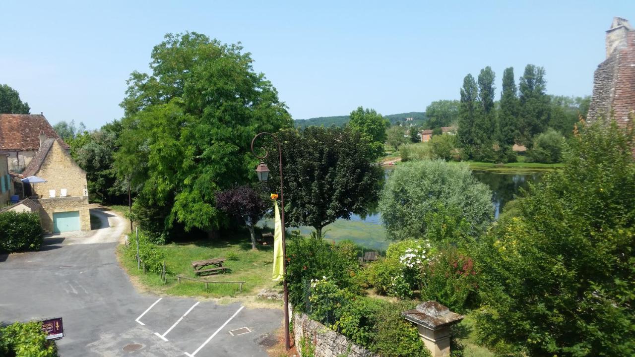 Hotel-Restaurant Cote Rivage Badefols-sur-Dordogne Bagian luar foto